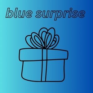 Blue surprise jewellery lot